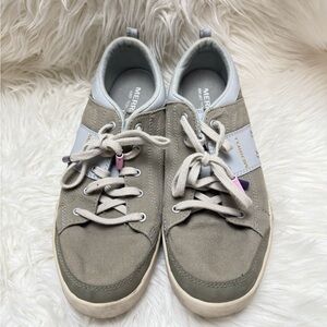 Merrell women’s size 10 Canvas Lace-Up Shoes